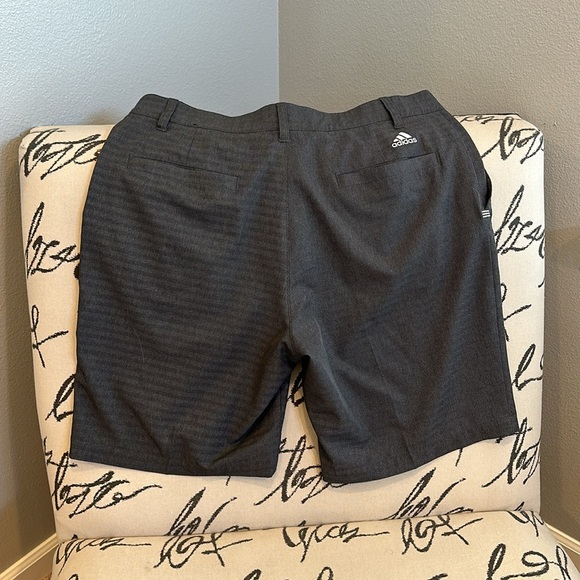 MEN’S ADIDAS GOLF Ultimate365 Herringbone Woven Shorts Size 34 - Picture 2 of 9
